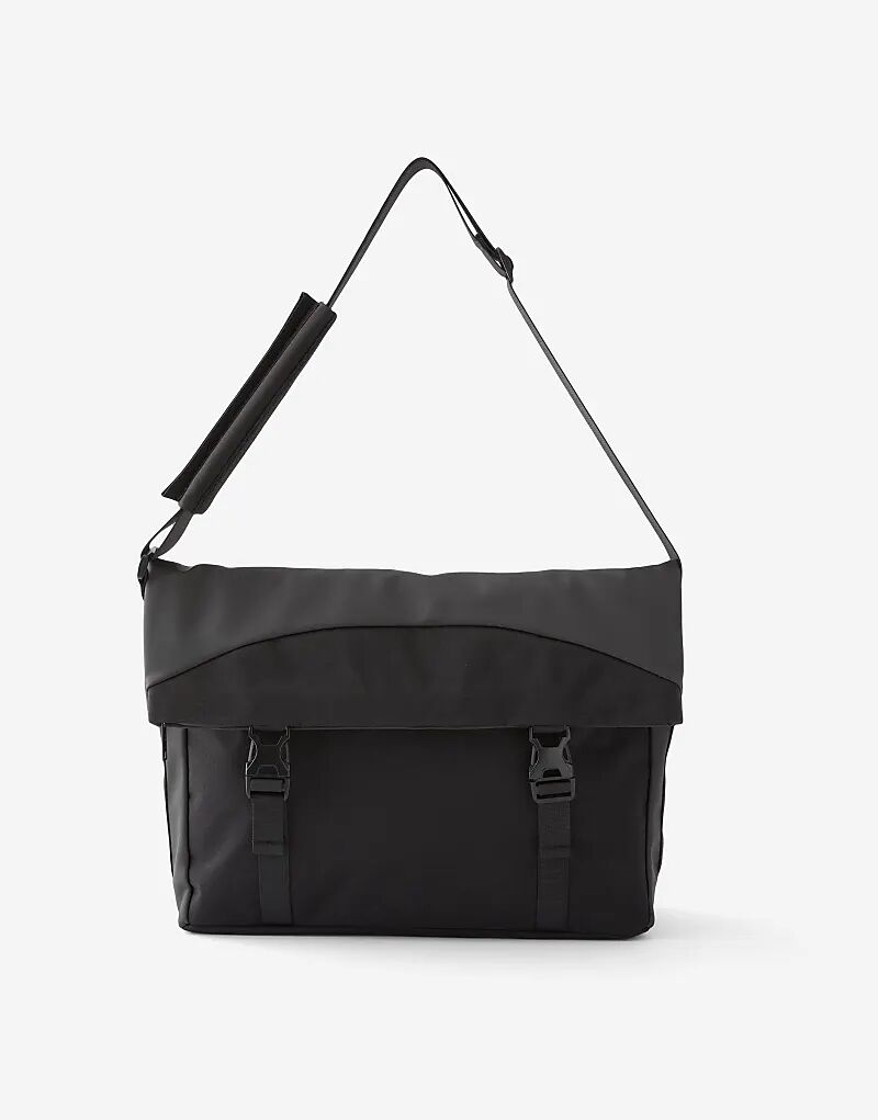 

Сумка-мессенджер TYPO Metro черного цвета