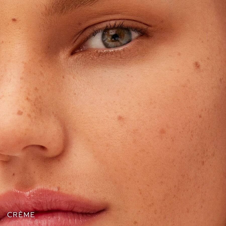 Прессованная фиксирующая пудра Vital Pressed Skincare без талька, разглаживающая кожу. Westman Atelier, 0.17 oz /5 g, Crème — фото 4