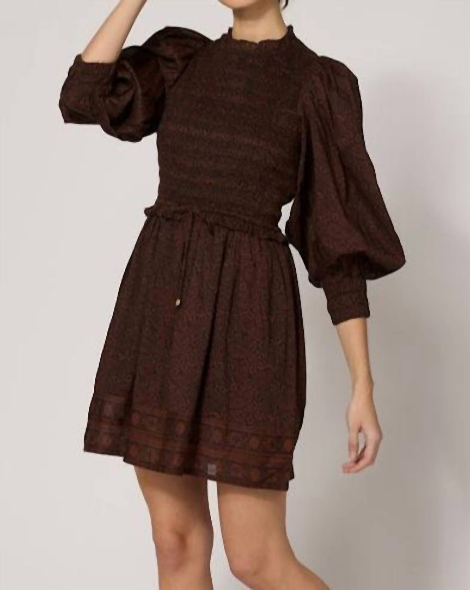 

Платье Randi Sienna Scroll мини в коричневом цвете Cleobella