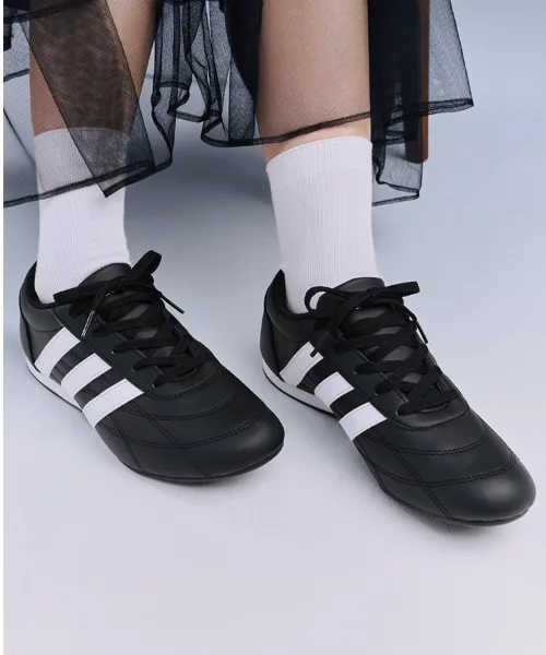 Унисекс кроссовки из искусственной кожи Tekwen Lace Adidas чёрные