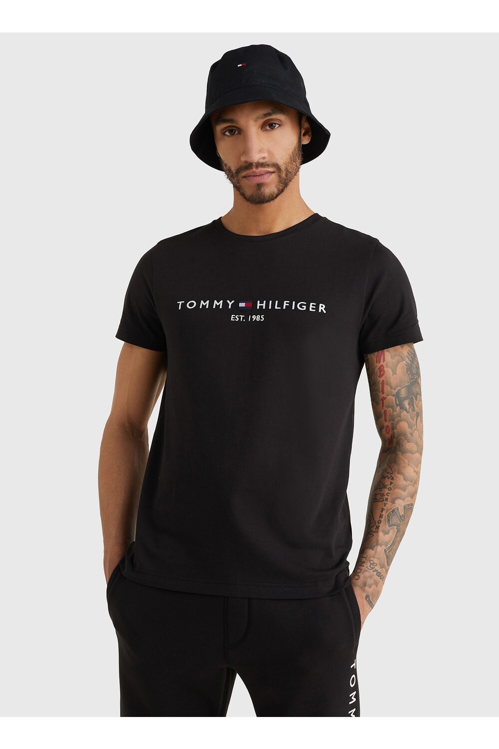 

Футболка Tommy Hilfiger, черный