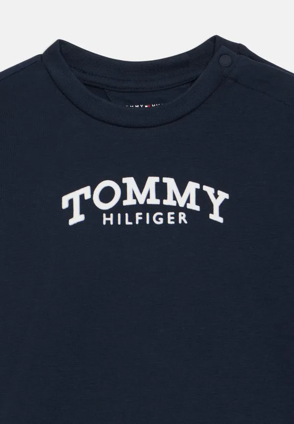 Футболка с длинными рукавами и текстурированным логотипом. Tommy Hilfiger, Dark Night Navy — фото 3