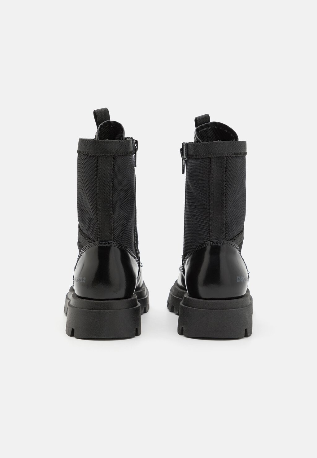 

Ботильоны на шнуровке UNISEX Dsquared2, черный