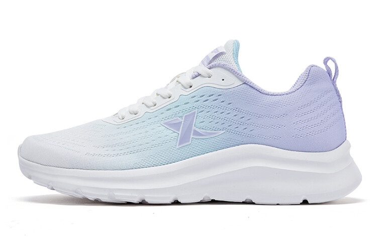 

Кроссовки женские с низким верхом Sail White / Snow Blue / Foam Blue Xtep