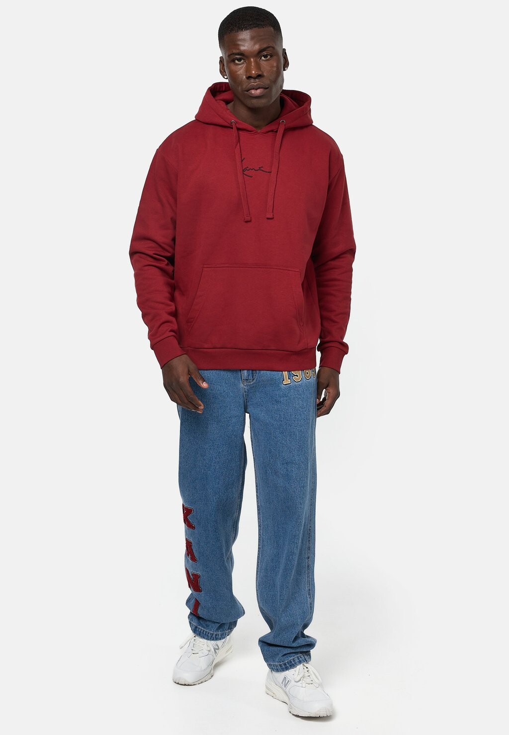 

Худи SMALL SIGNATURE ESSENTIAL HOODIE Karl Kani, цвет red