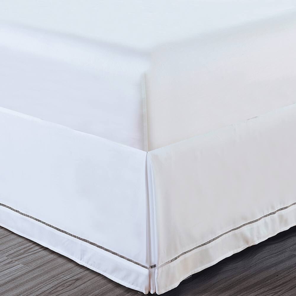 

Роскошный отель Hemstitch Bedskirt LUXURY HOTEL, белый