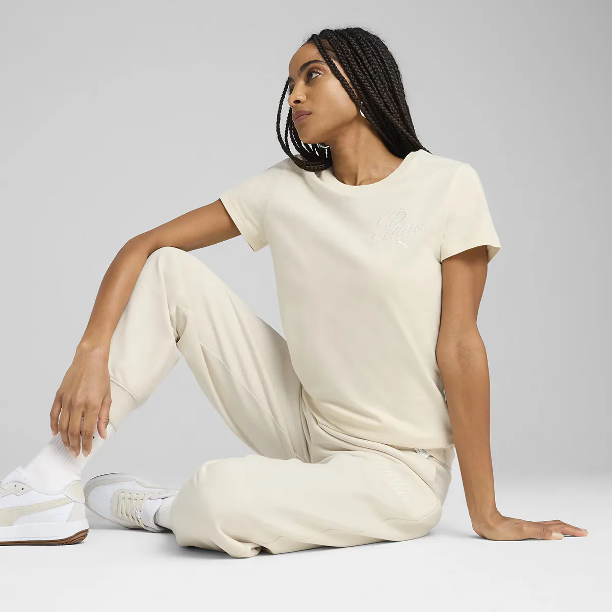 

Женская футболка ESS SCRIPT Tee Puma, белый