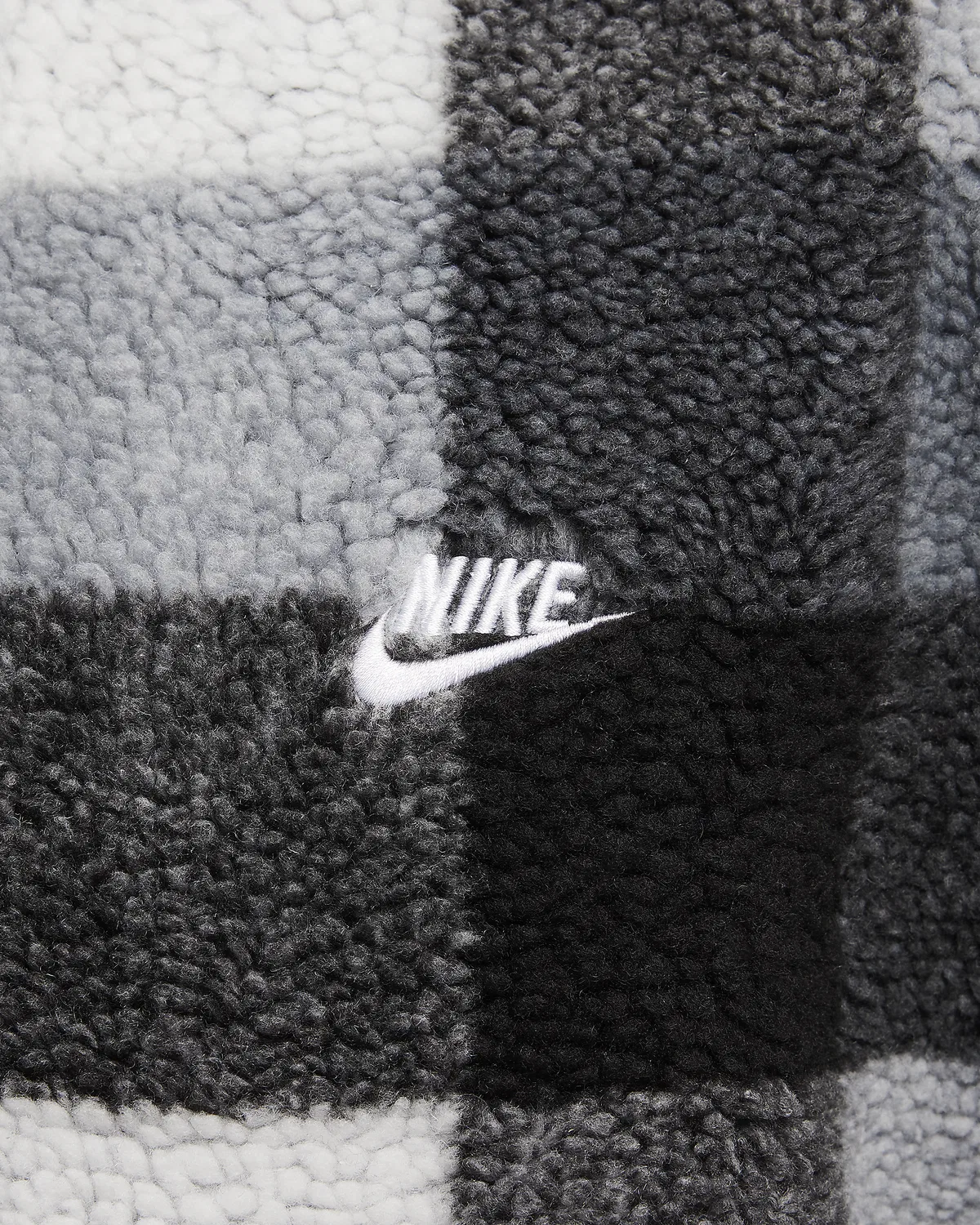 Мужская зимняя куртка Nike Club на молнии, Black/White/Smoke Grey/White — фото 4