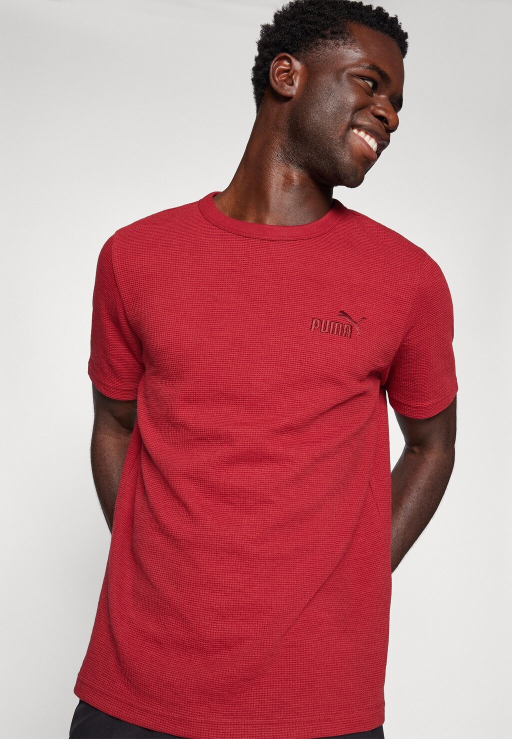 

Базовая футболка ELEVATED TEE Puma, красный