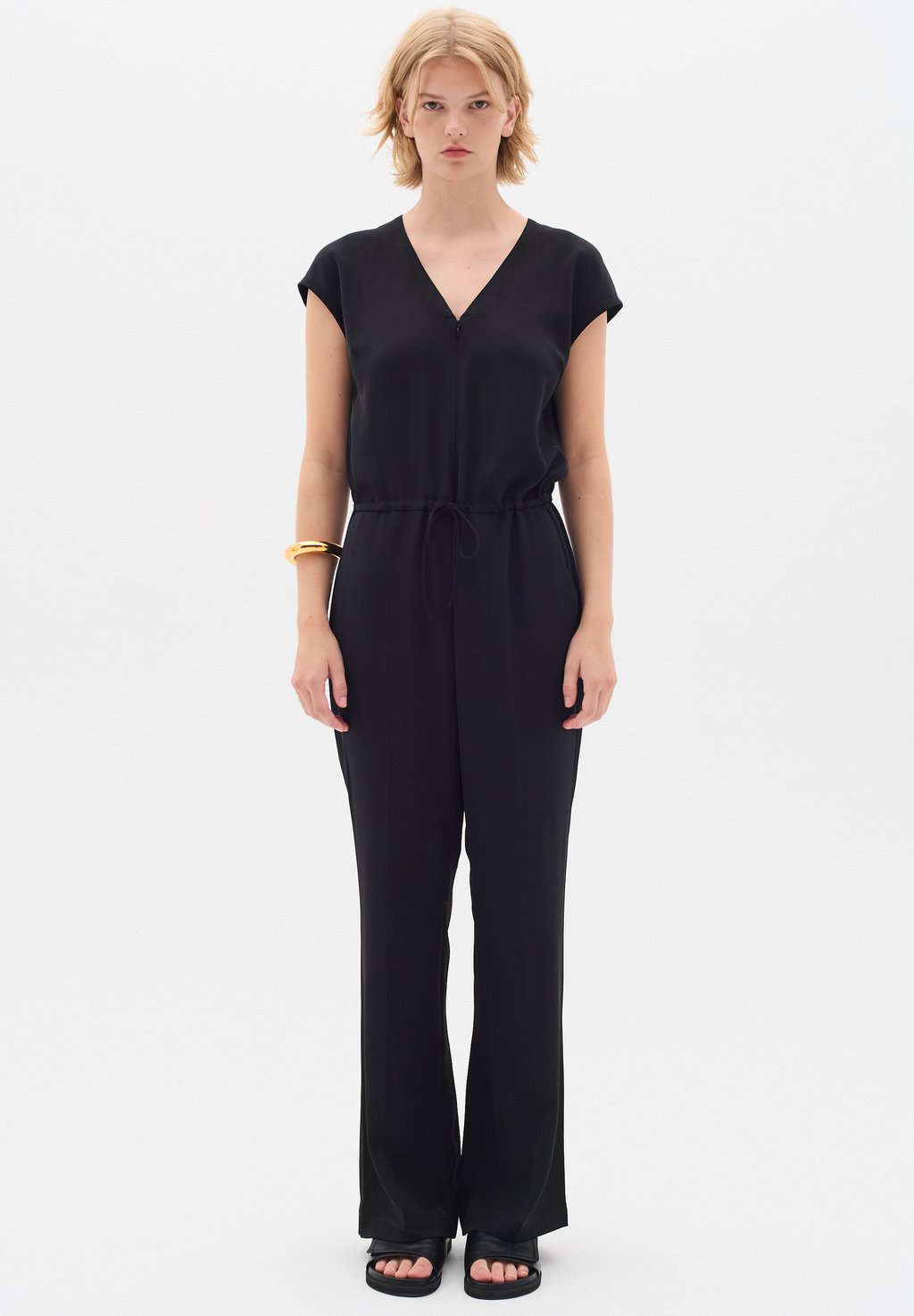 

Комбинезон YAFA InWear, черный