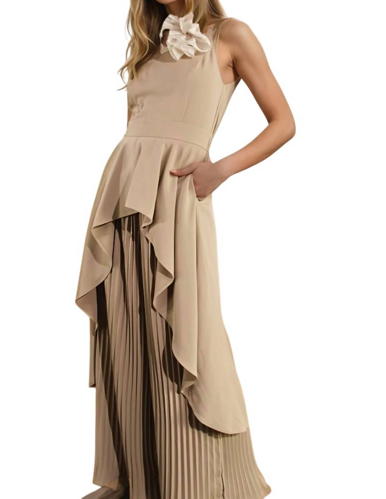 

Комплект Мишель с топом на высокой горловине и плиссированными брюками в цвете тауп Mulla, Taupe