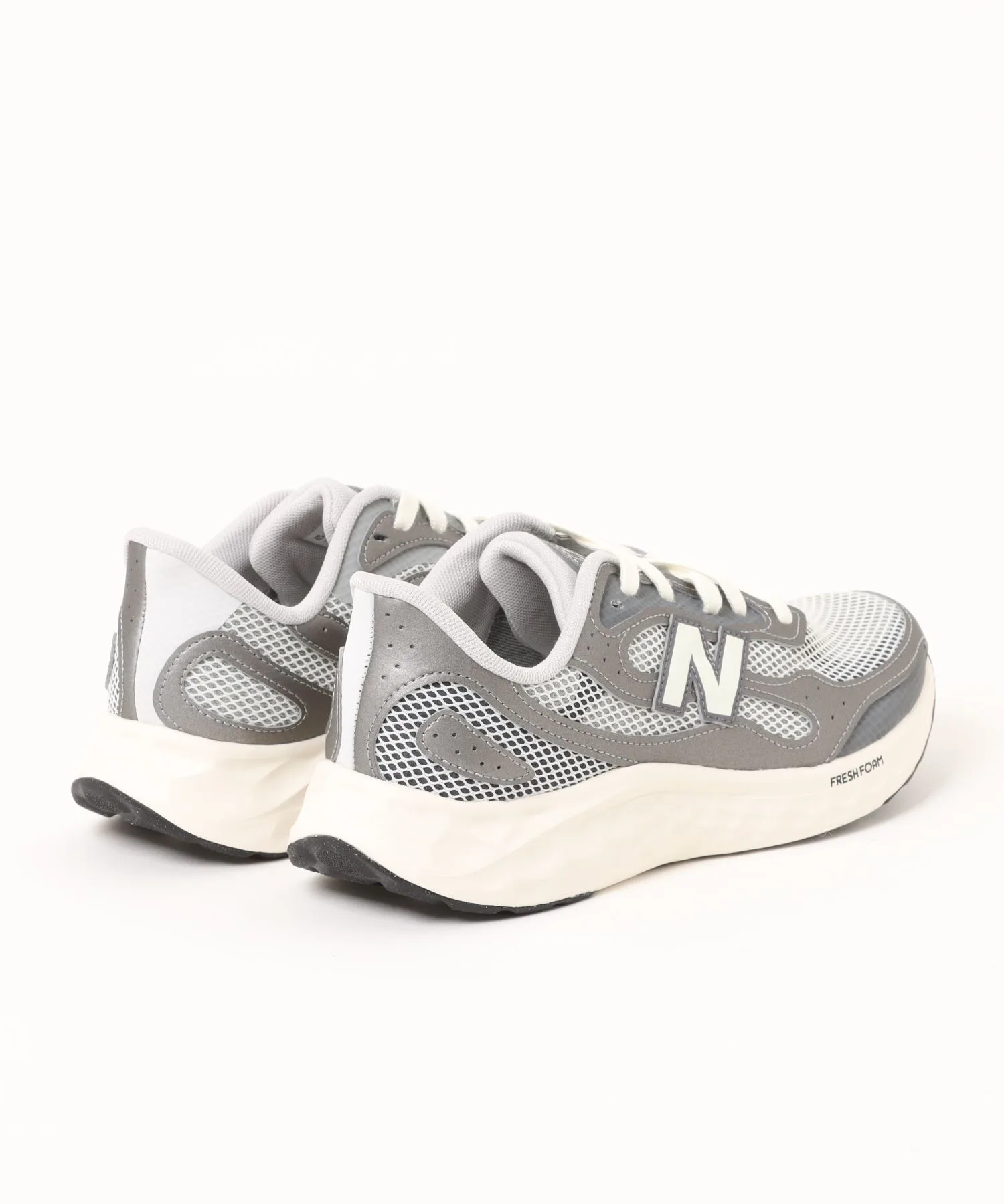 Мужские кроссовки New Balance FRESH FOAM ARISHI V4 серые — фото 2