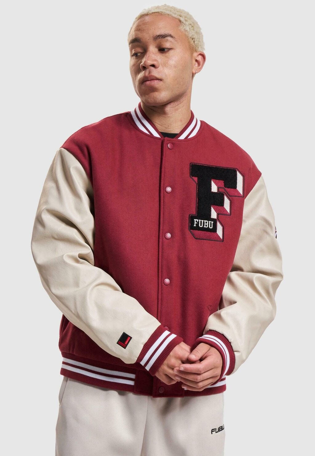 

Бомбер Chaquetas FUBU COLLEGE VARSITY, темно-красный, цвет dark red creme black
