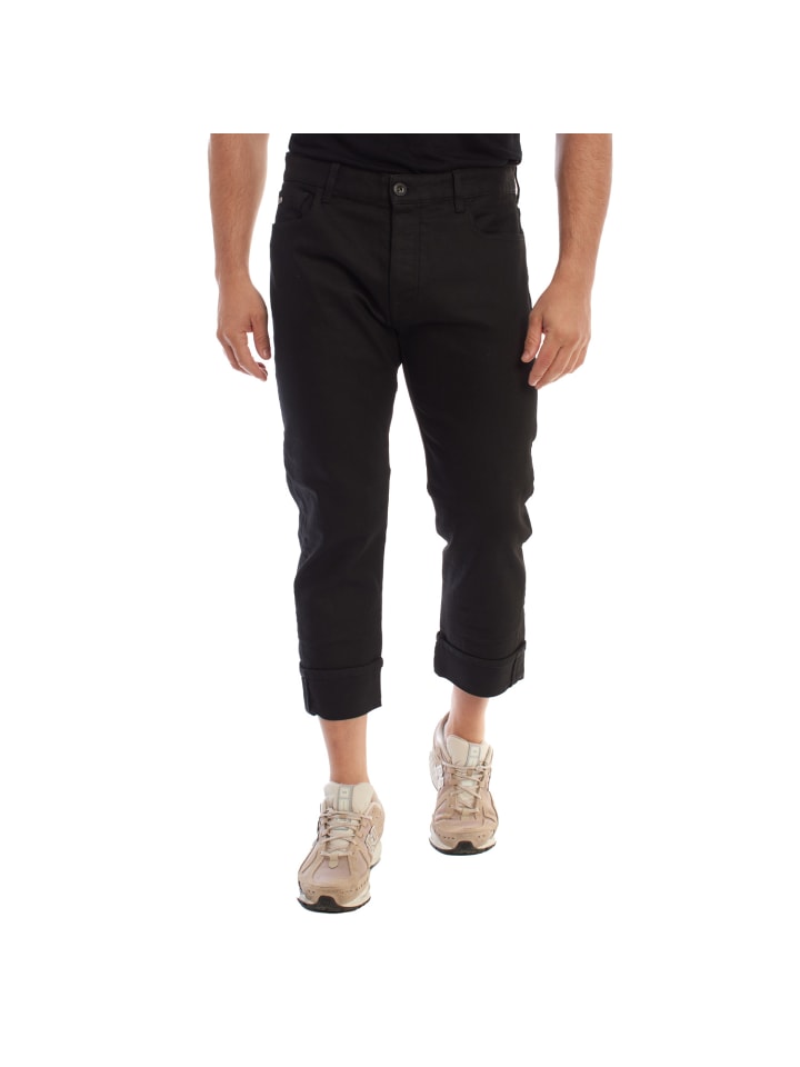 

Джинсы черного цвета Emporio Armani