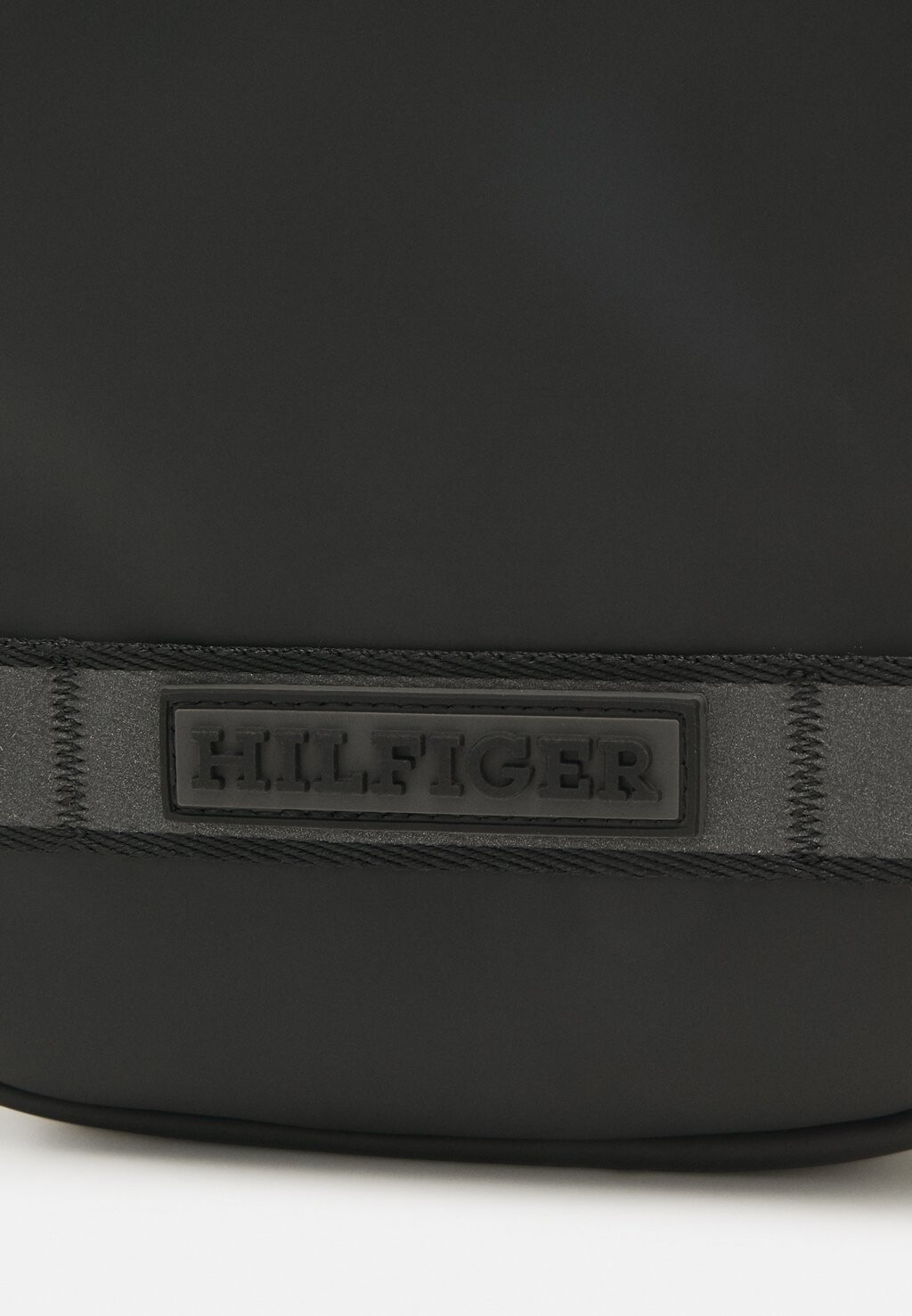 

Сумка через плечо MONOTYPE MINI REPORTER UNISEX Tommy Hilfiger, черный