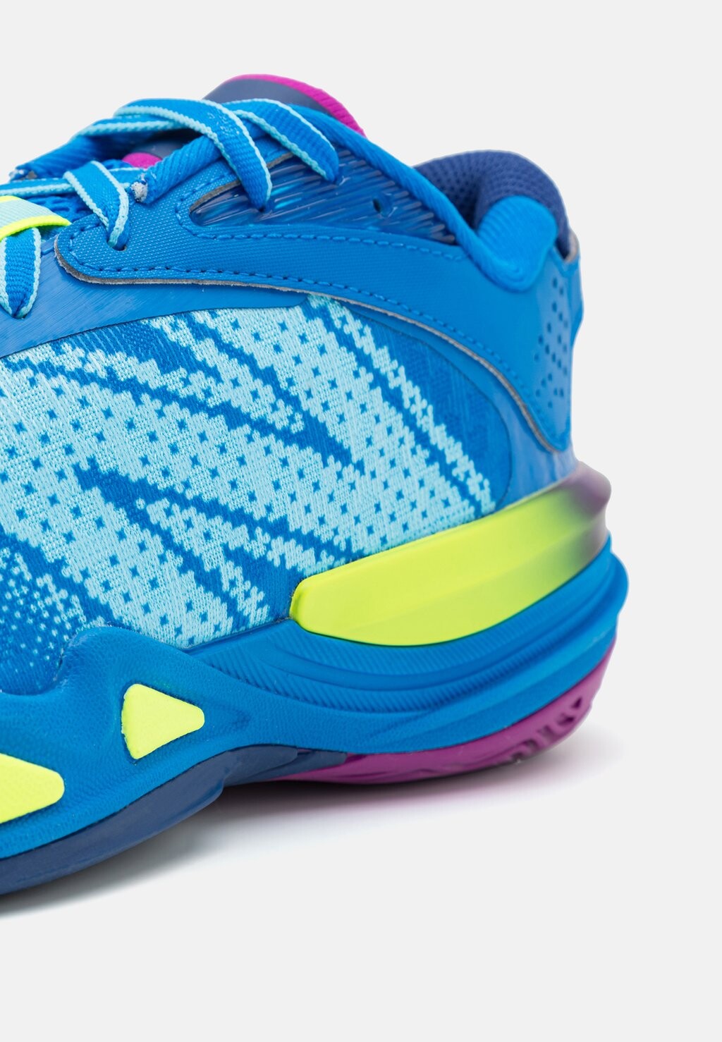 

Баскетбольные кроссовки HESI LOW V2 New Balance, синий