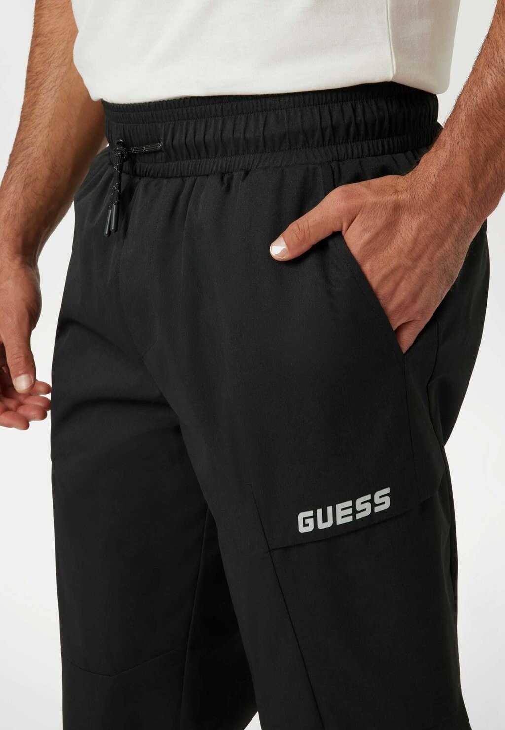 

Брюки карго TECH Guess, черный
