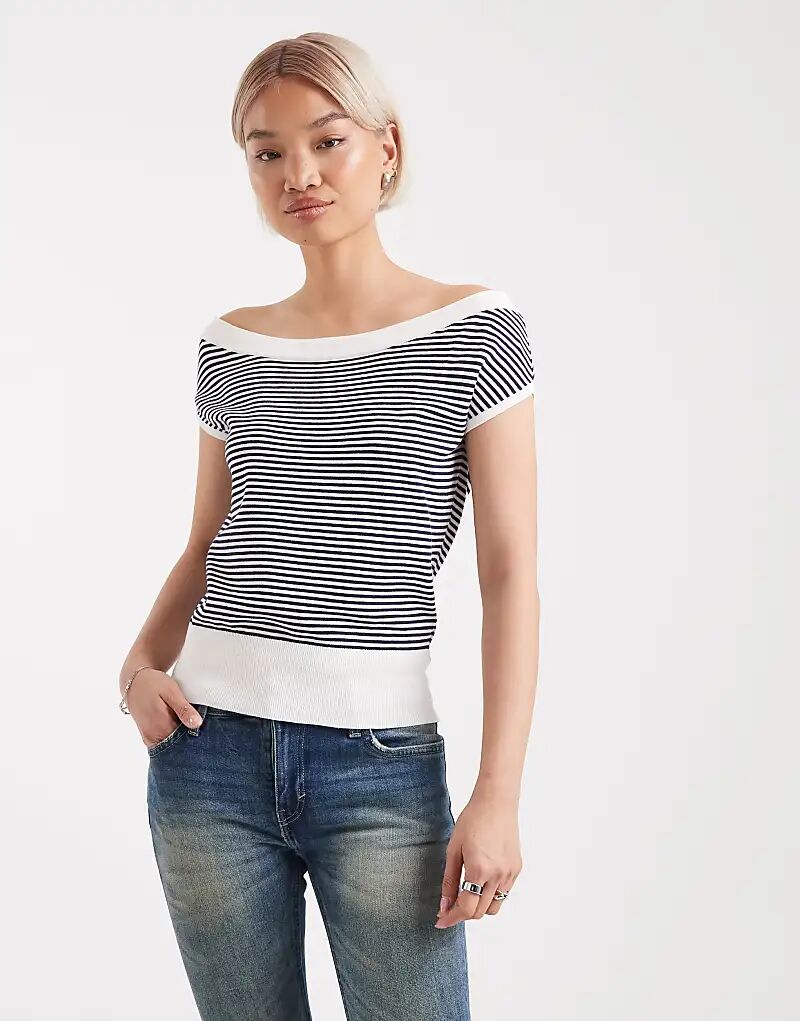 

Полосатый трикотажный топ с открытыми плечами Edikted Lottey в разноцветную полоску