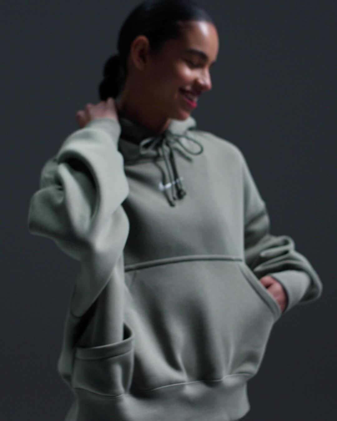 Худи Nike Sportswear Phoenix Fleece, цвет Dark Grey Heather/Sail — фото 2