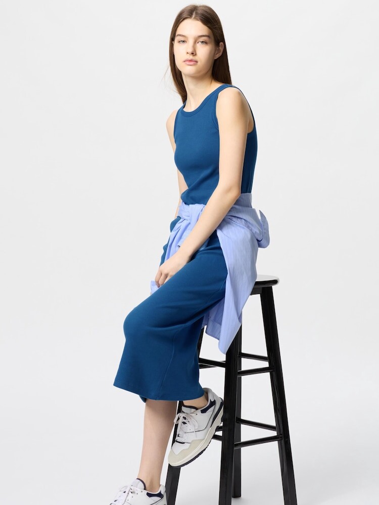 

Платье с чашечками в рубчик Uniqlo, синий