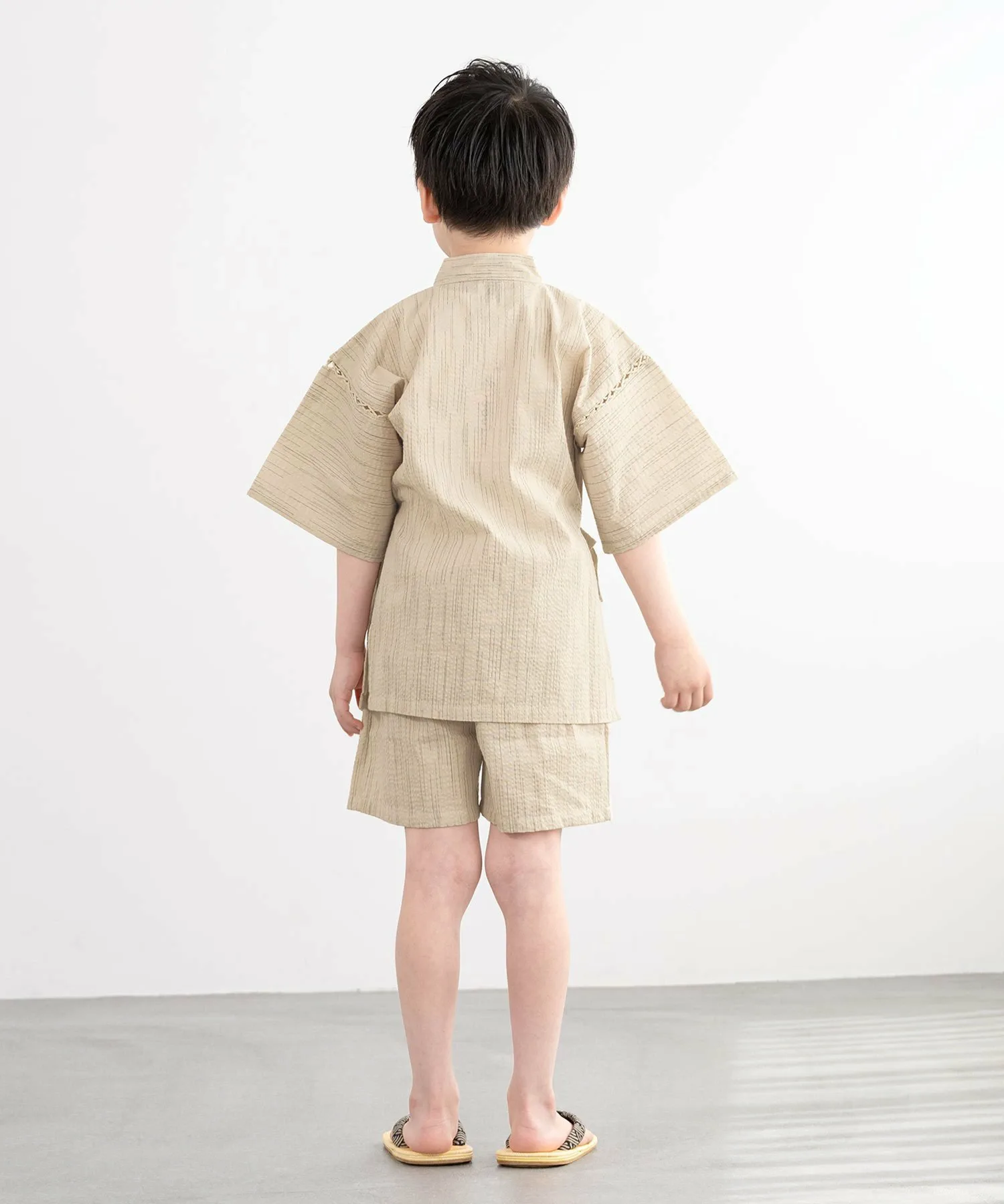 Детский комплект одежды для мальчиков Jinbei: футболка и брюки. Soubien, Beige x Rain Stripe — фото 4
