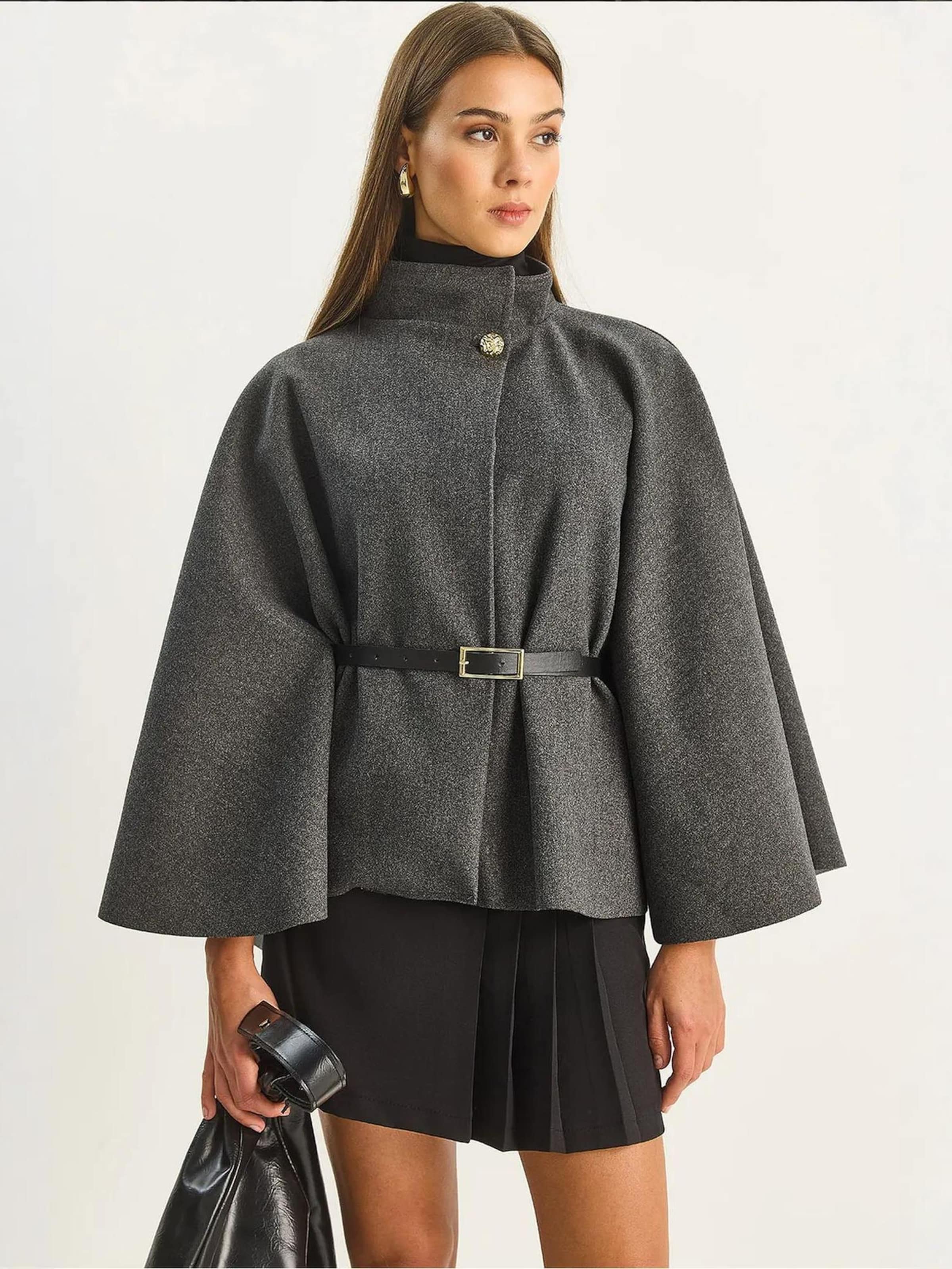 

Bianco Lucci Демисезонное пальто в цвете антрацит