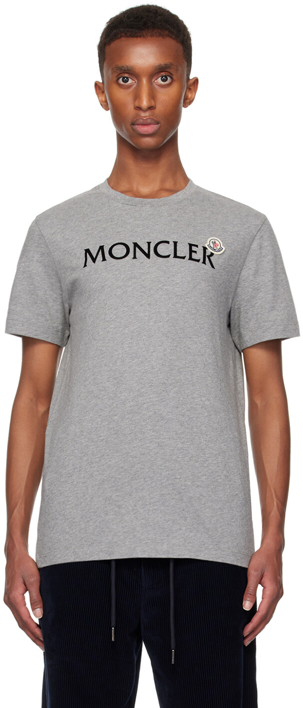 

Футболка с серым флокированным логотипом Moncler