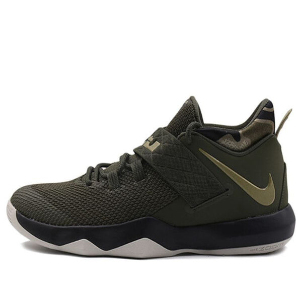 

Посол кроссовок 10 Nike, зеленый