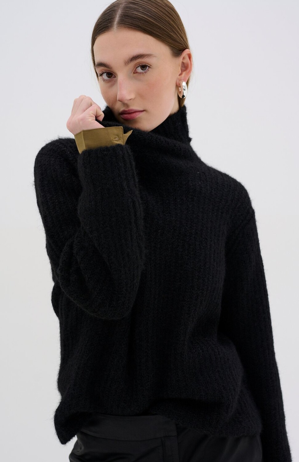 

Джемпер MEENA ROLLNECK My Essential Wardrobe, черный