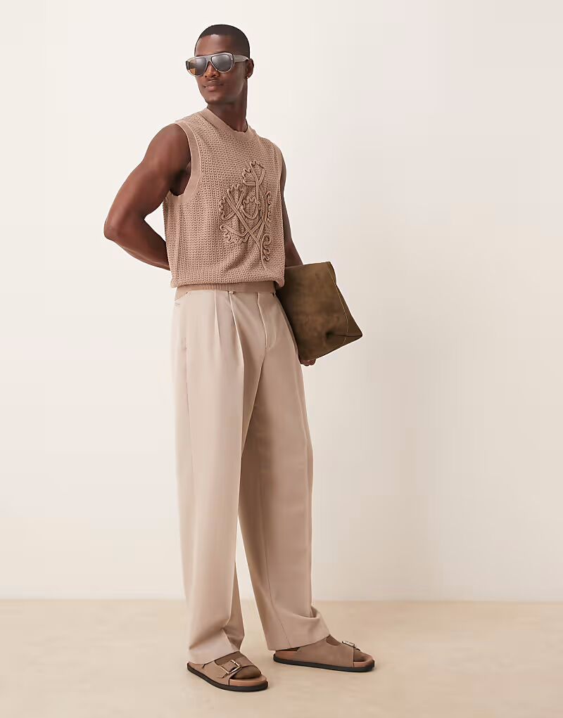 

Элегантные брюки широкого кроя с двойными складками в песочном цвете Asos Design