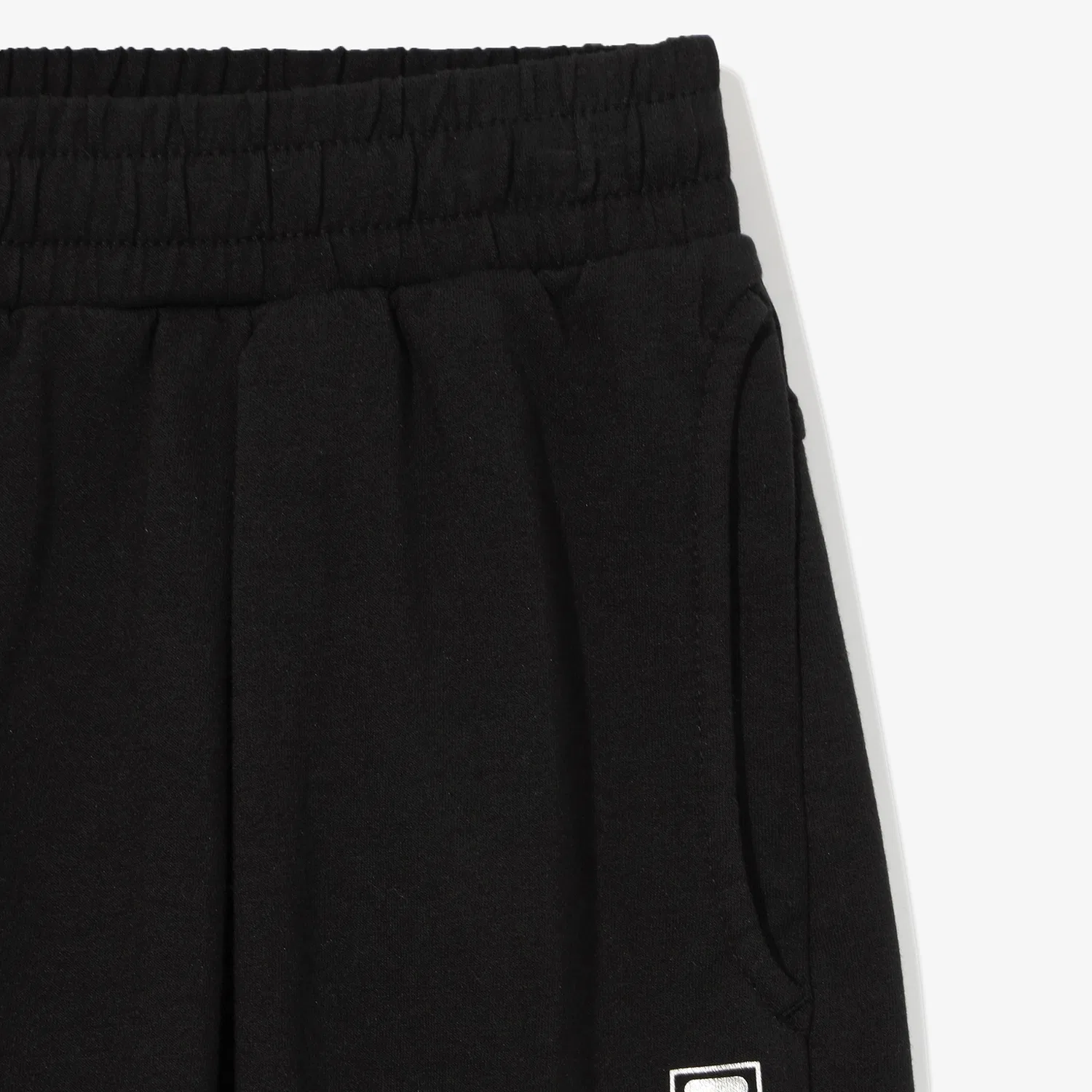 Детские чёрные джоггеры баллонного кроя от Fila Kids — фото 2