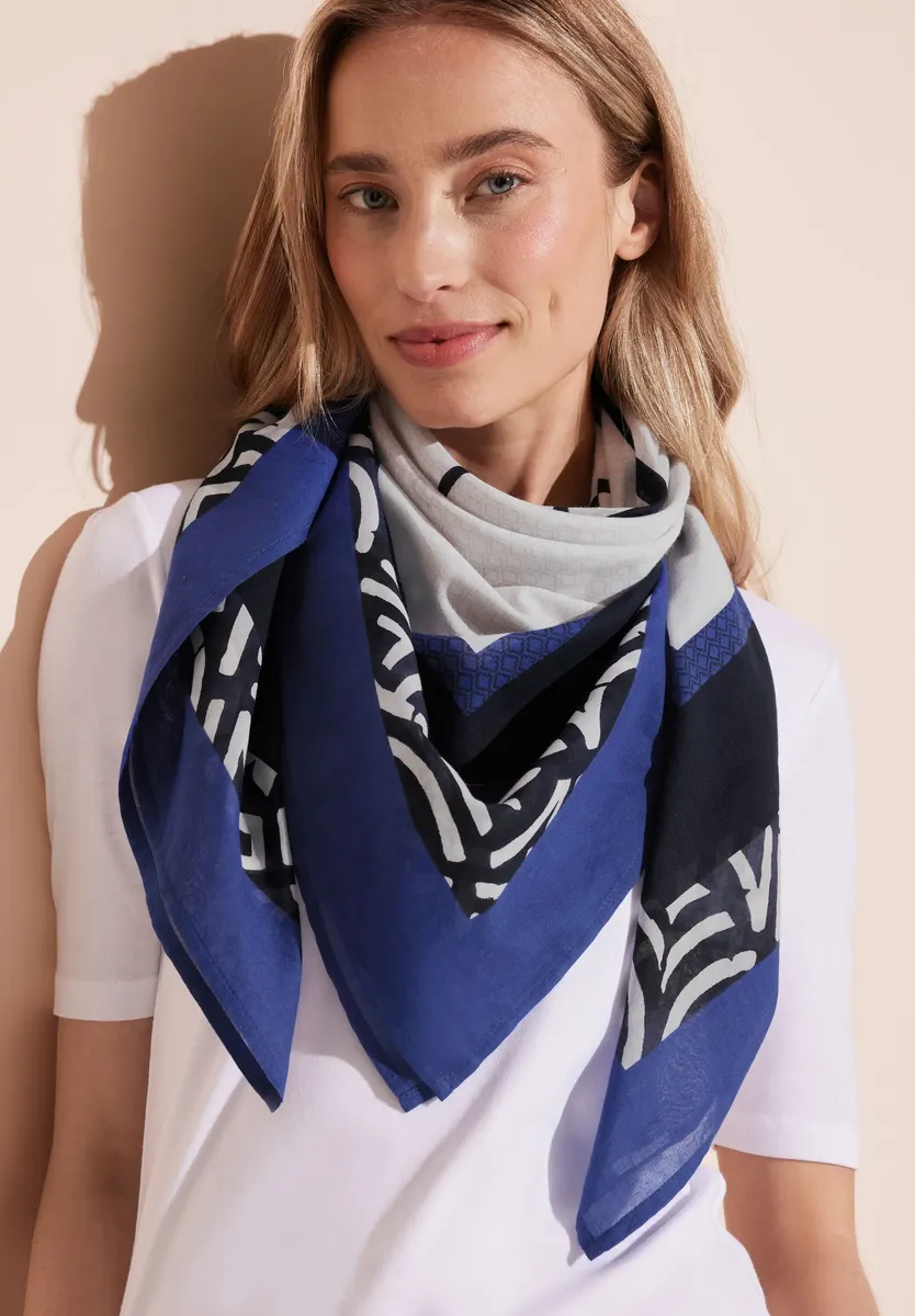 

Шарф STREET ONE из мягкой смеси материалов, синий