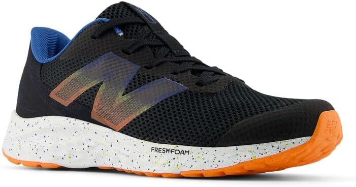Кроссовки New Balance Unisex-Child Fresh Foam Arishi V4 с шнуровкой, черный/синий/оранжевый — фото 4
