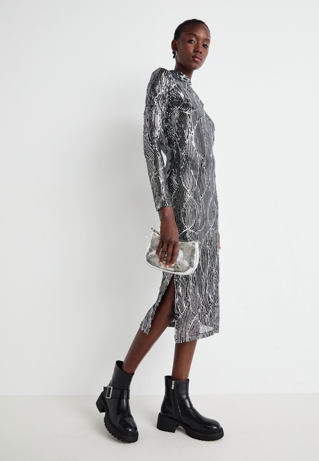 

Коктейльное платье / Вечернее платье VIGIGI HIGHNECK SEQUIN MIDI DRESS VILA, черный