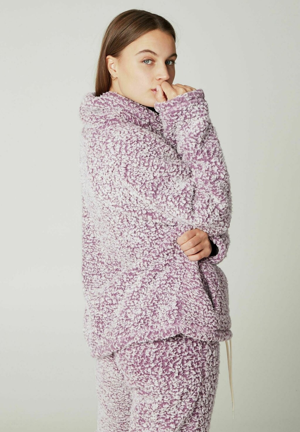 

Толстовка PRTLARIMAR Protest, цвет Mottled Lilac