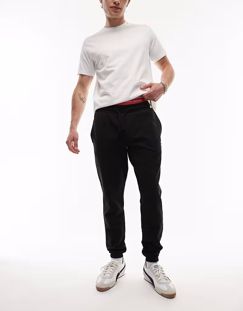 

Узкие джоггеры Tommy Jeans Logo черного цвета