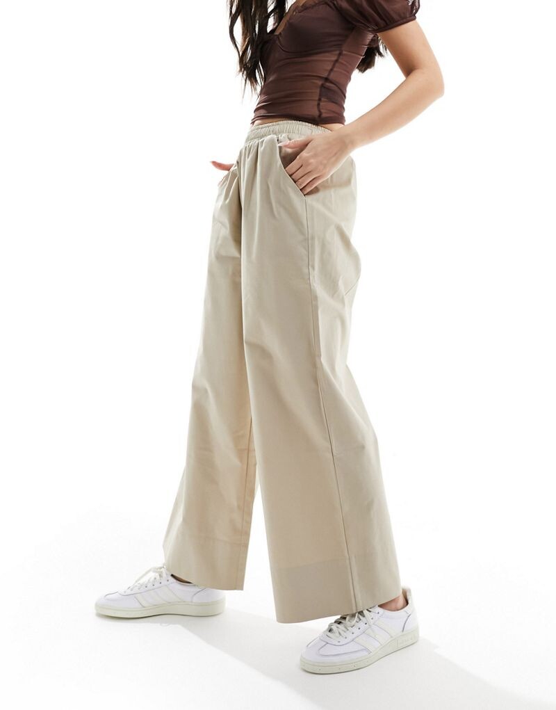 

ASOS DESIGN – бежевые брюки-кюлоты без застежки