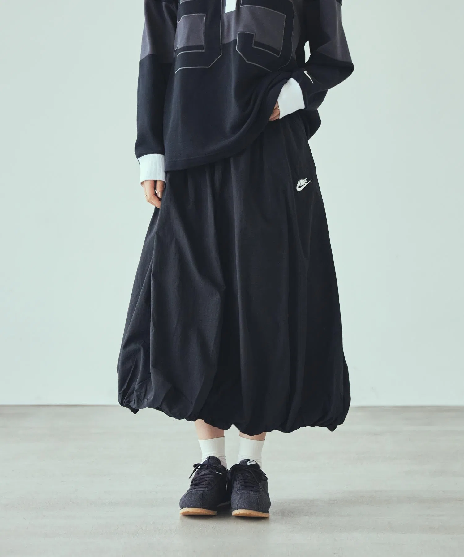 Женская юбка-миди Nike Sportswear Windrunner чёрная — фото 2