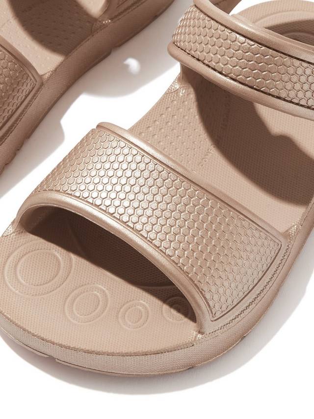 Детские сандалии Iqushion с задним ремешком FitFlop, Rose Gold — фото 3