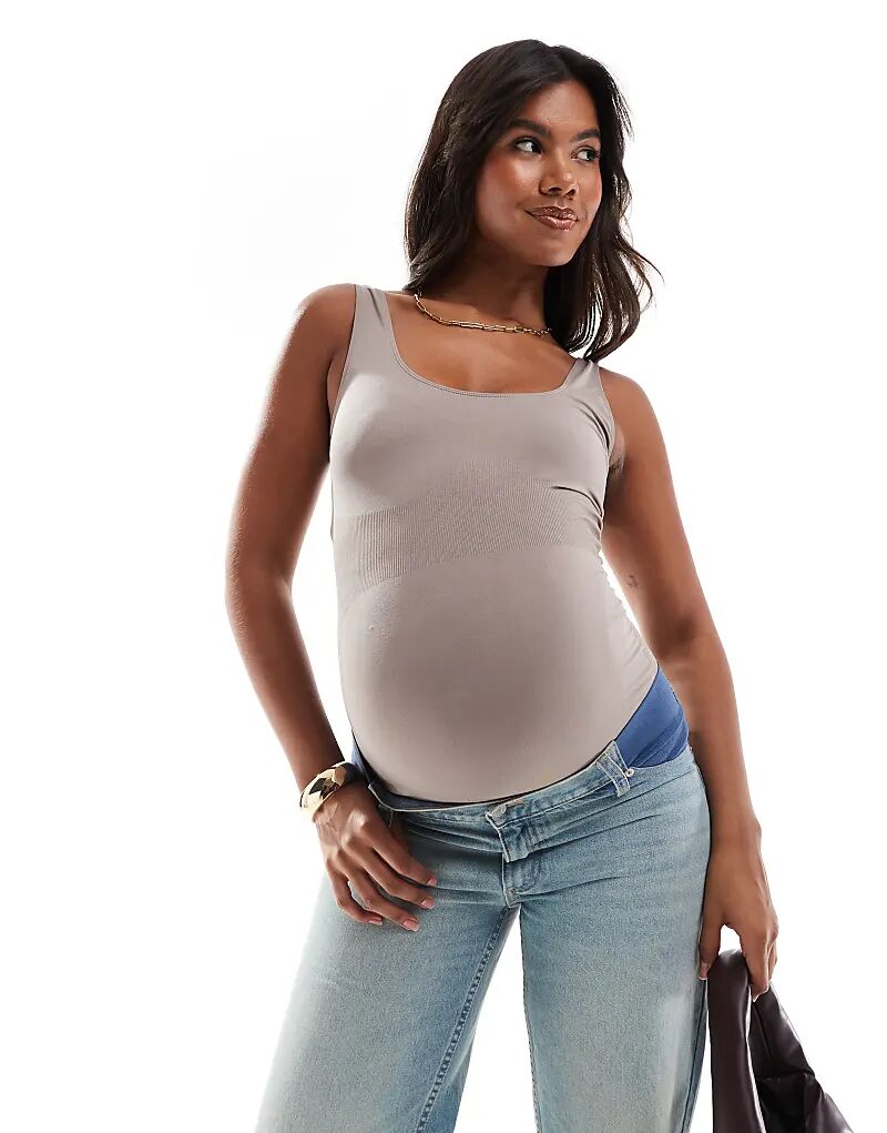 

Mamalicious Maternity бесшовный топ-майка в серо-коричневом цвете Mama.licious