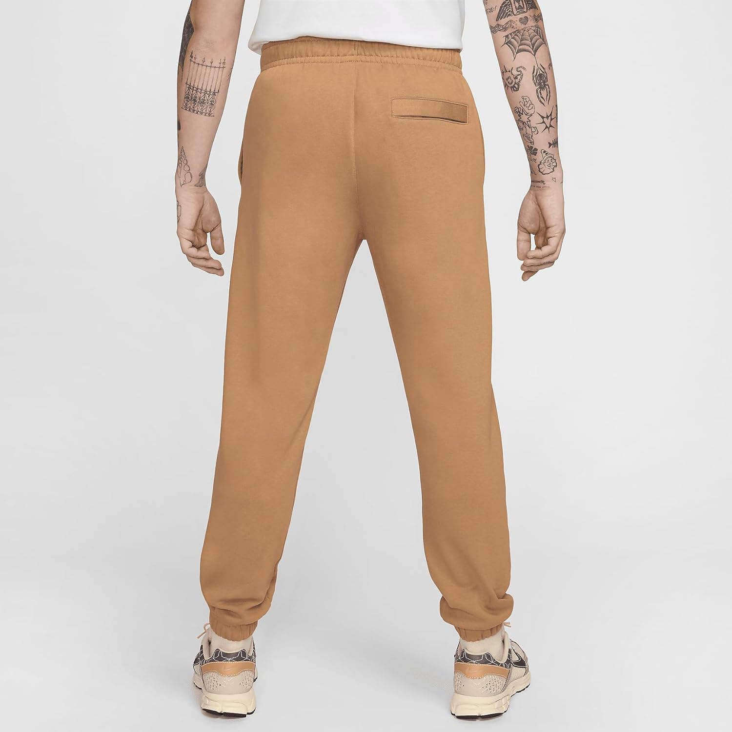 Мужские спортивные брюки Nike Sportswear Club Jogger, Flax/Flax/White — фото 2