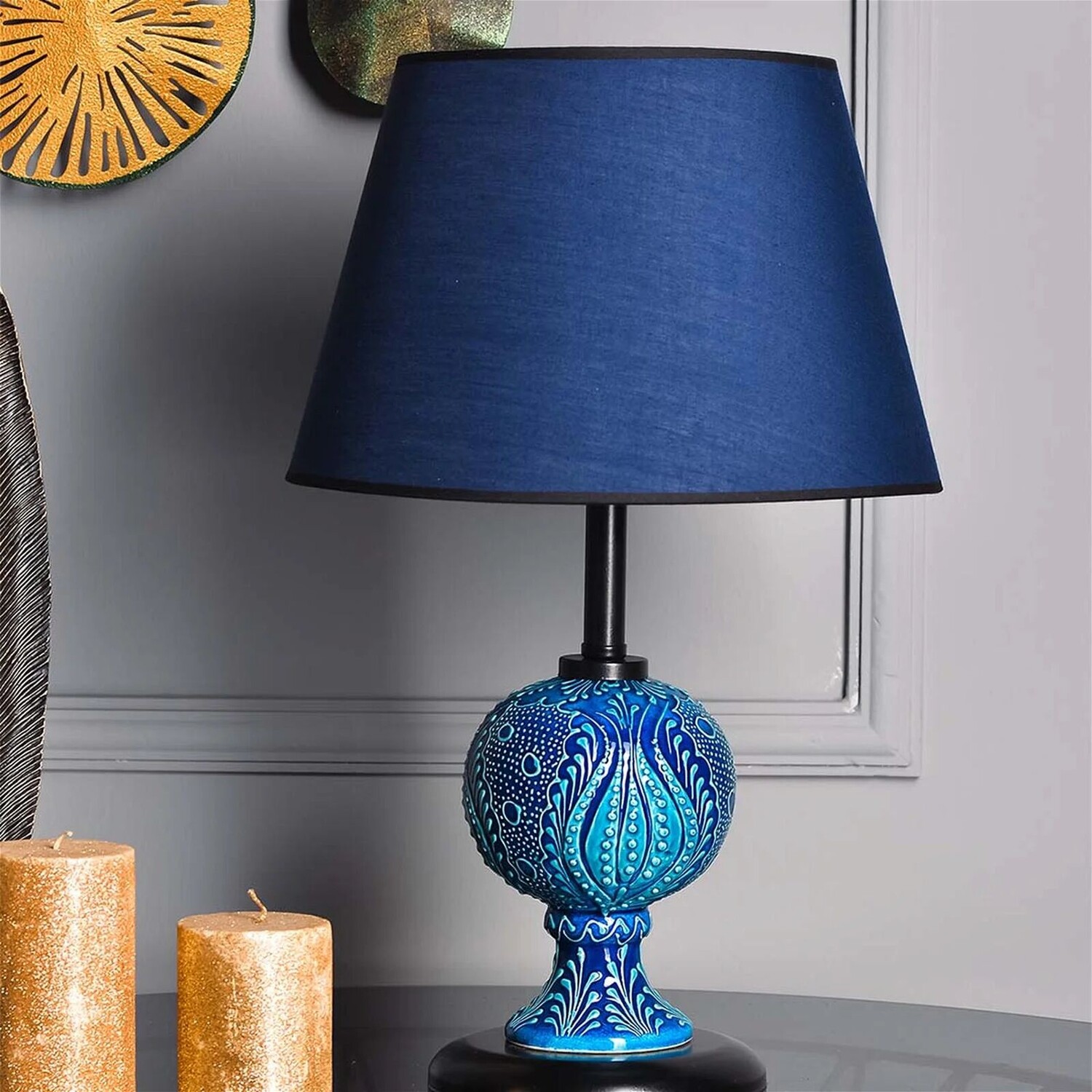 

Подробный керамический абажур Safir Light Sardes Tile — синяя шляпа/черная ножка