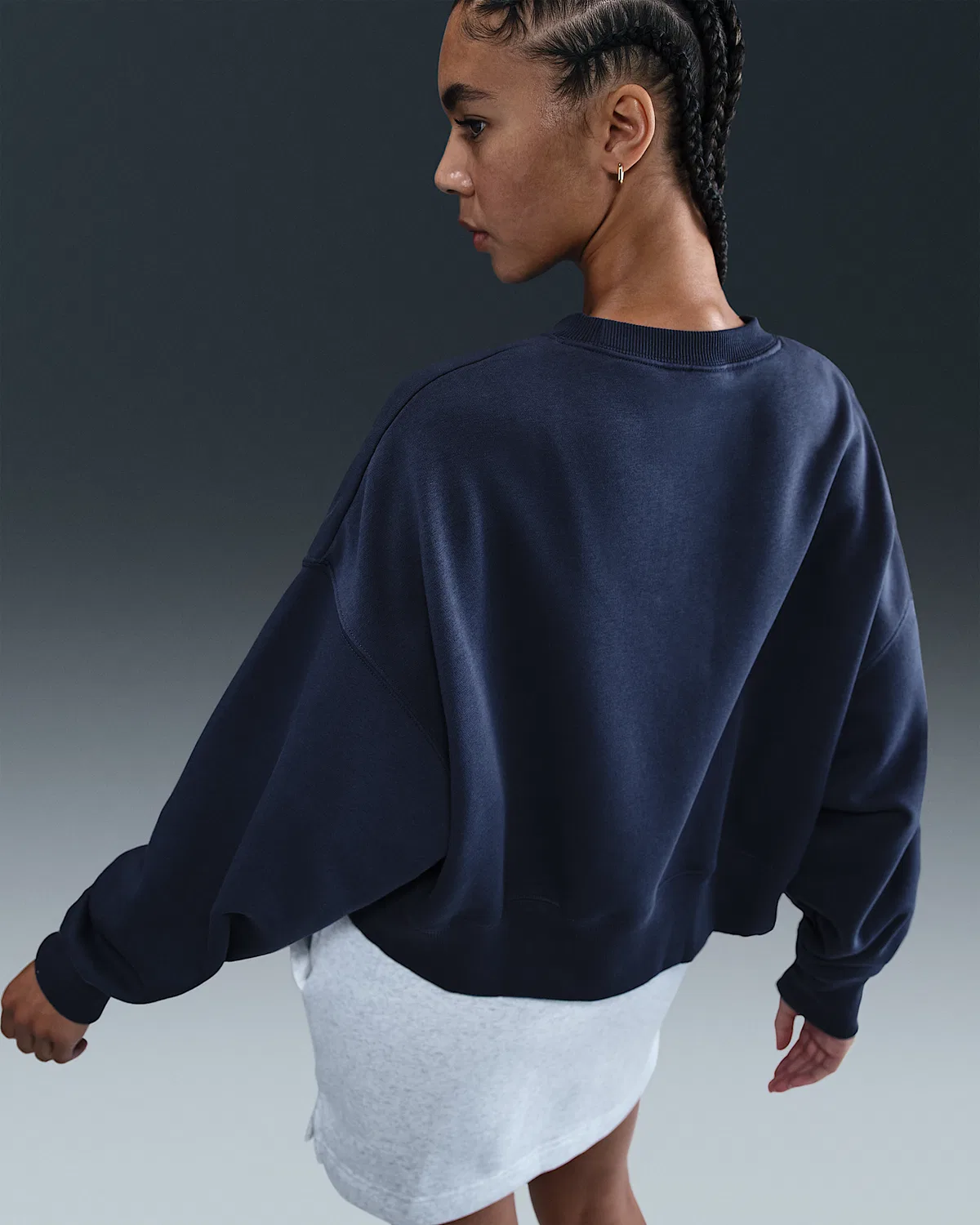 Женский оверсайз-свитшот с круглым вырезом Nike Sportswear Phoenix Fleece, Midnight Navy/Sail — фото 2