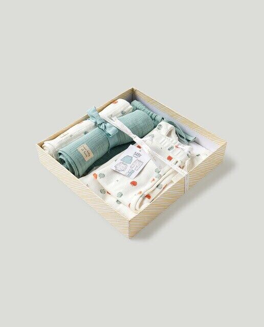 

Коробка из двух комплектов первой необходимости Baby El Corte Inglés, белый