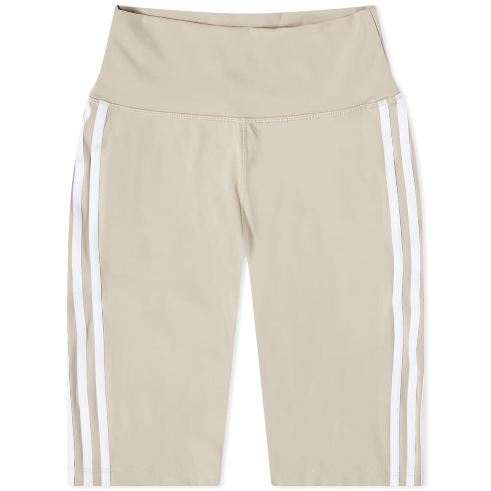 

Короткие тайтсы Adidas с высокой талией