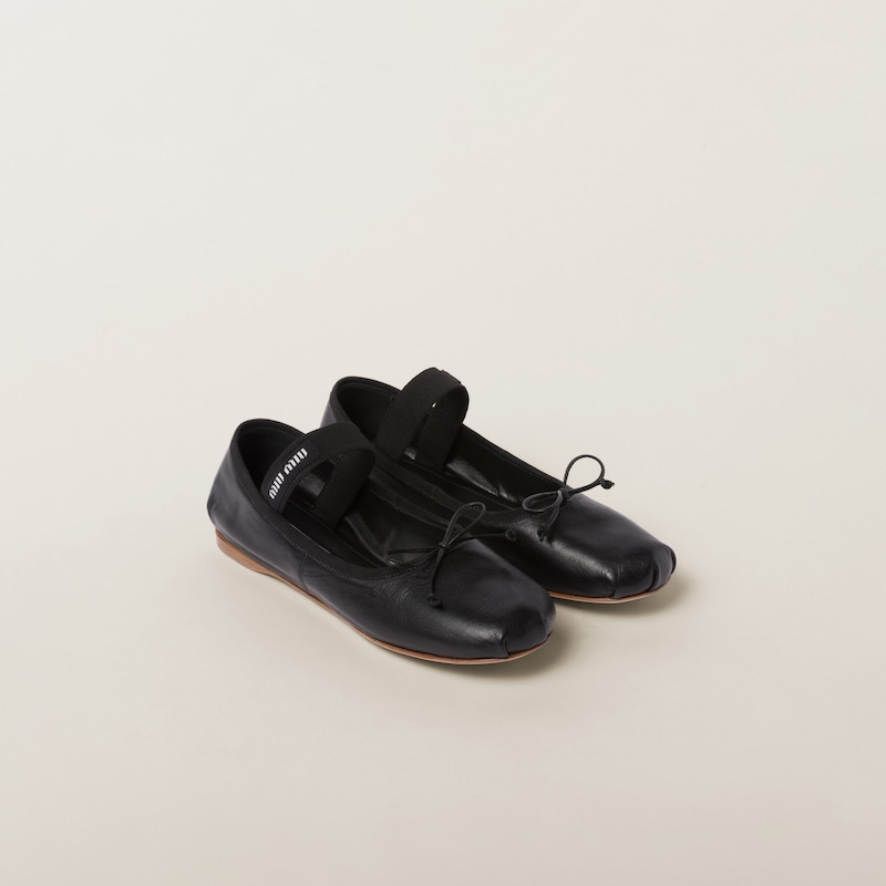 Кожаные балетки Miu Miu, черный