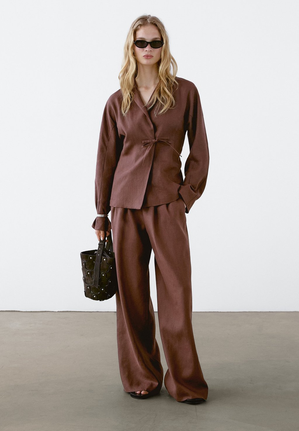 

Брюки FLOWING Massimo Dutti, коричневый