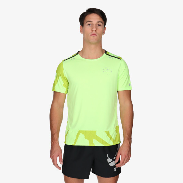 

Футболка dri-fit run Division Rise 365 Nike, зеленый