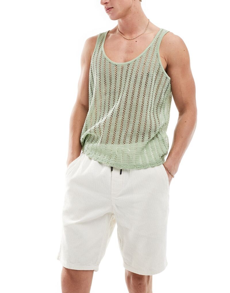 

Белоснежный короткий шнур ONLY