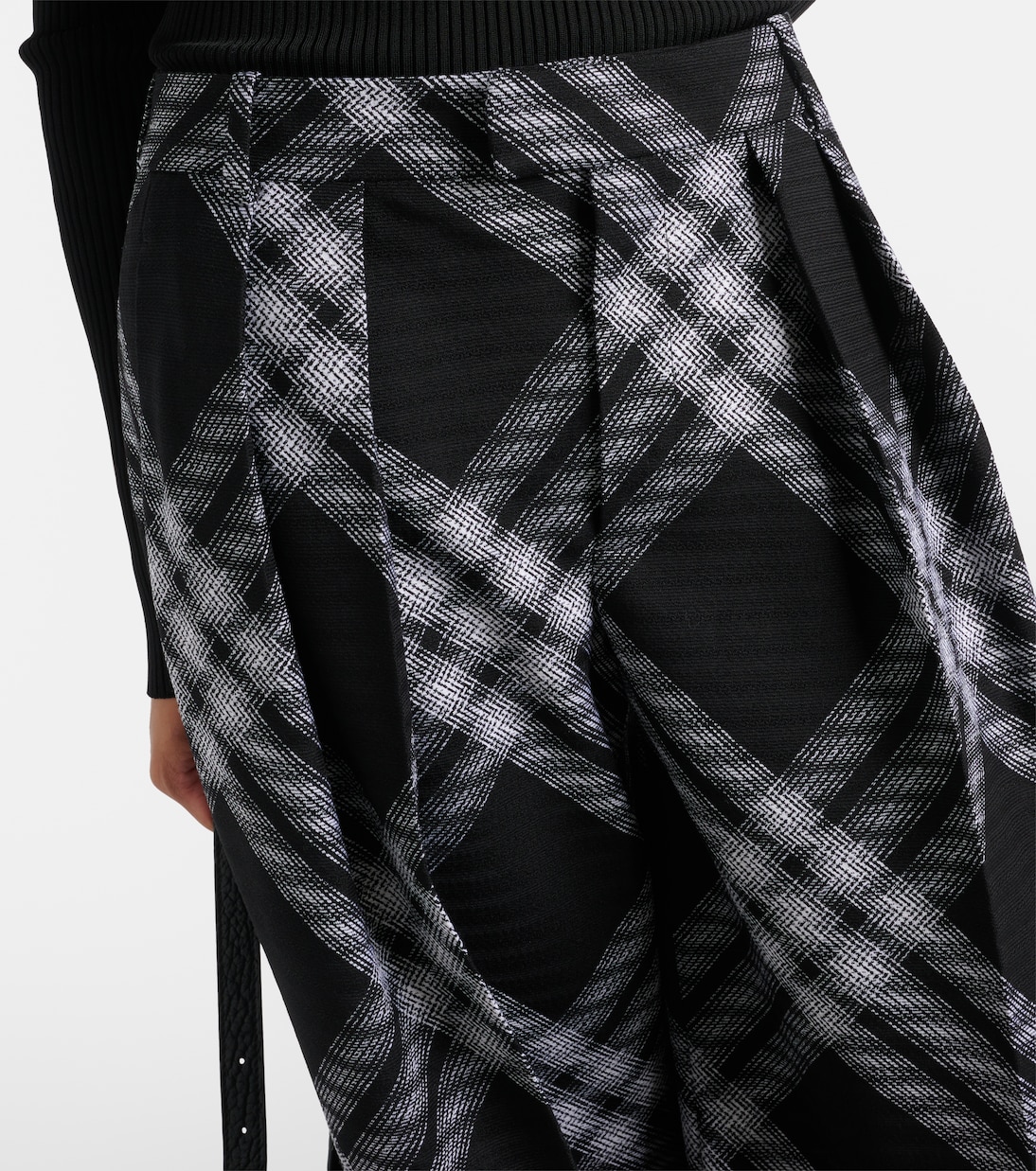 Брюки Burberry, женские, черно-белый клетка, черный — фото 4